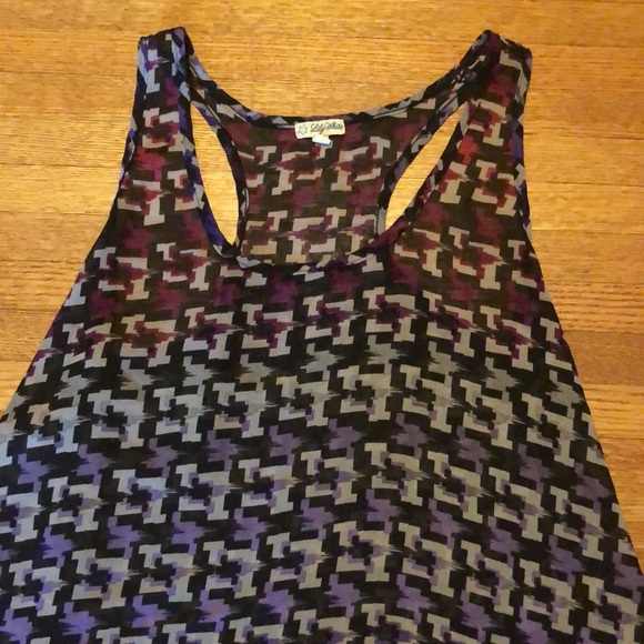 Cute tank in great condition. - Picture 2 of 2